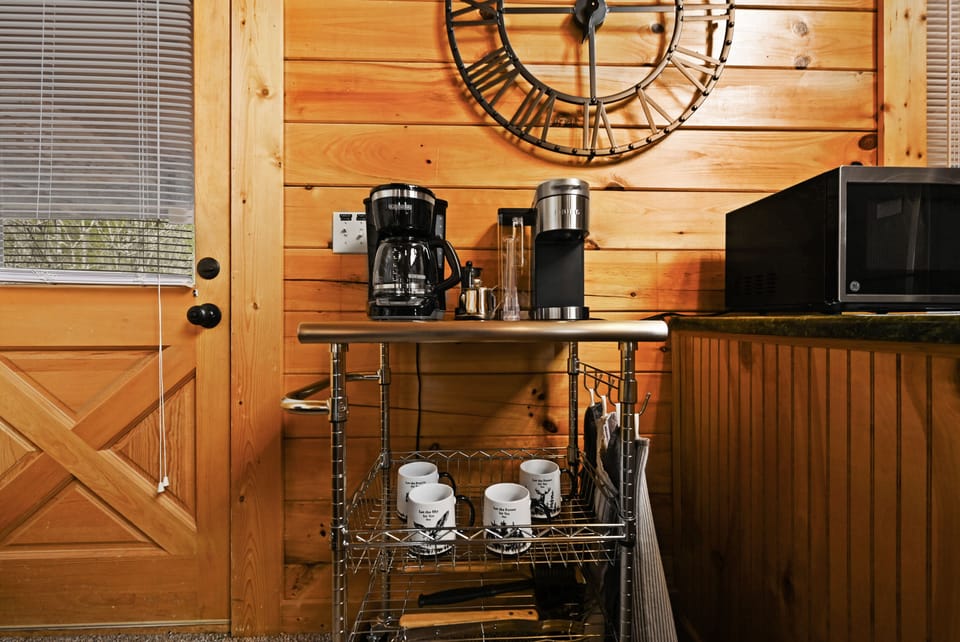 your morning coffee options include French press, drip, or single-cup Keurig