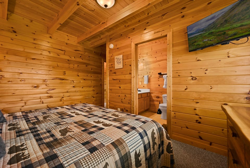 the king beds have memory foam toppers for comfort