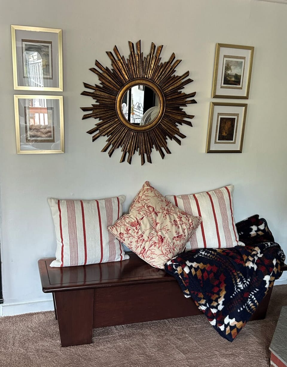 PILLOWS & THROWS COMFIE TIME BY THE FIRE