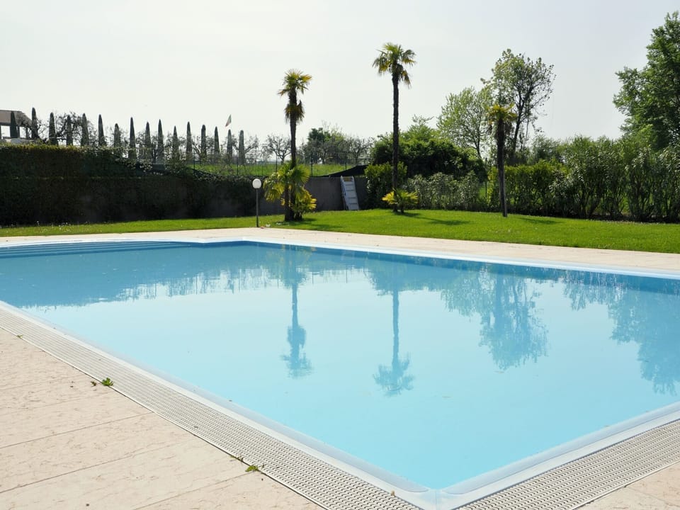 Holiday Home Swimming Pool