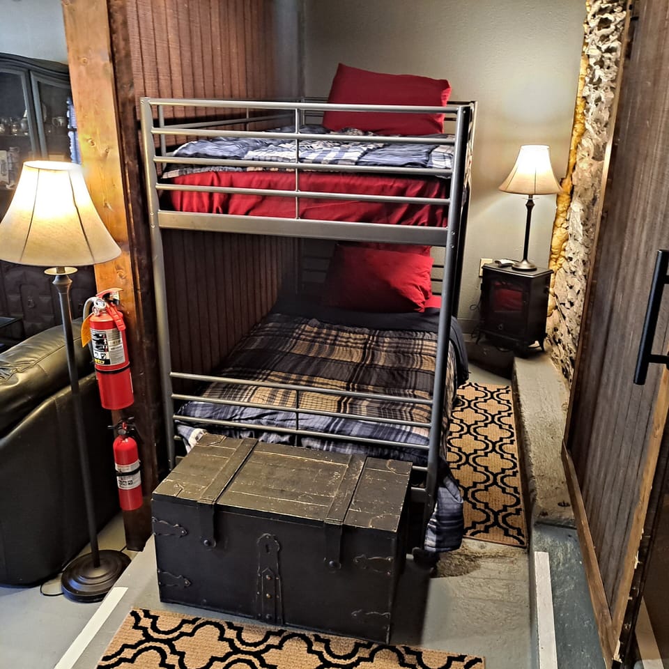 1820 suite
