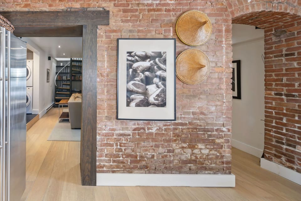 Suite 10-Detail
