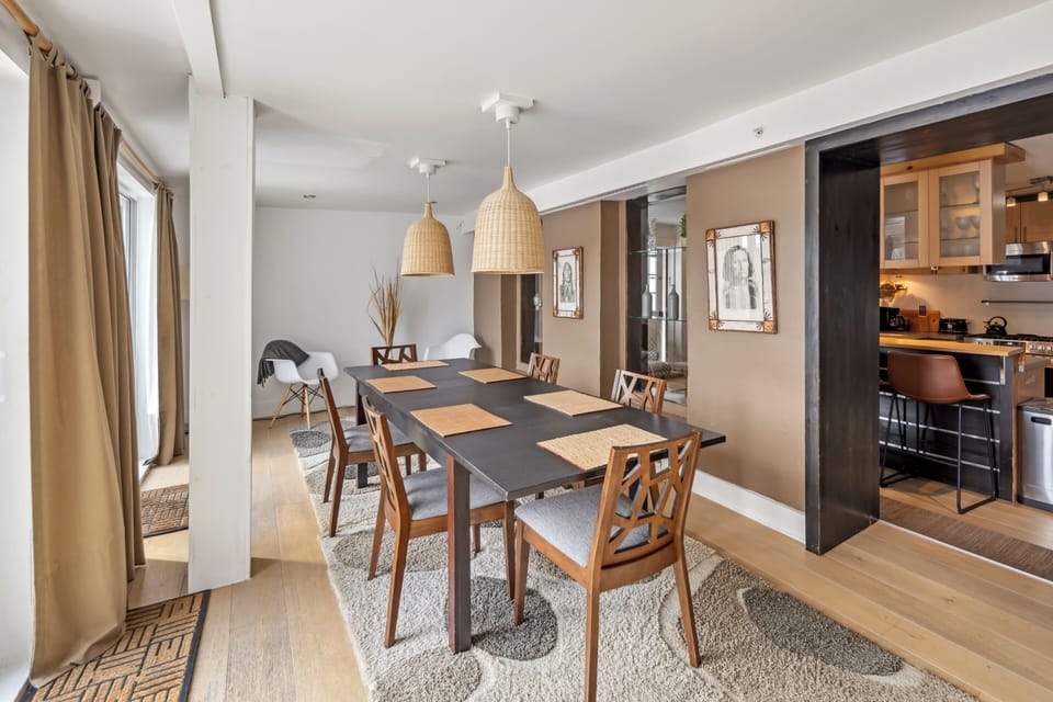 Suite 10-Dining Room