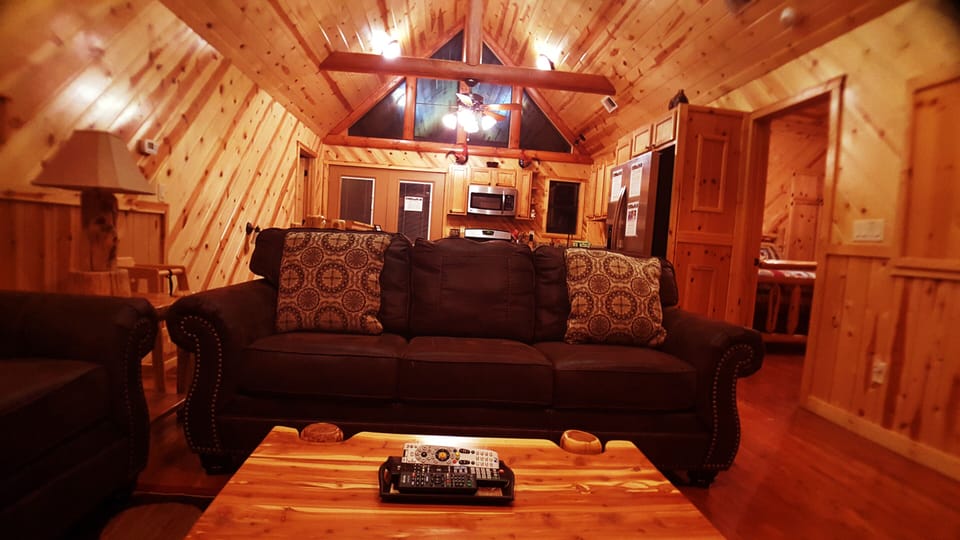 Living, Dining & Kitchen - Lovers Den