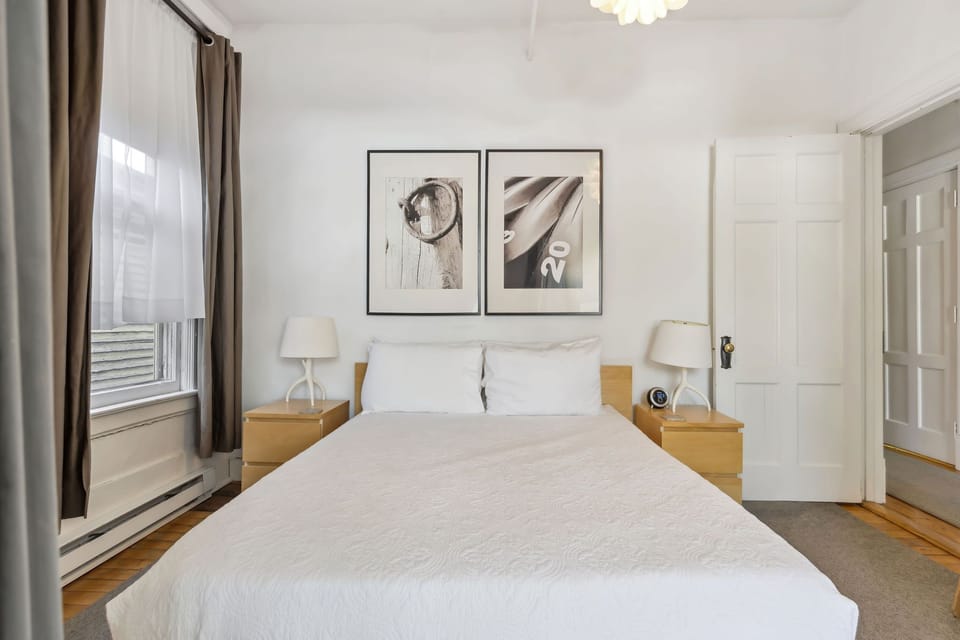 Suite 05-Bedroom