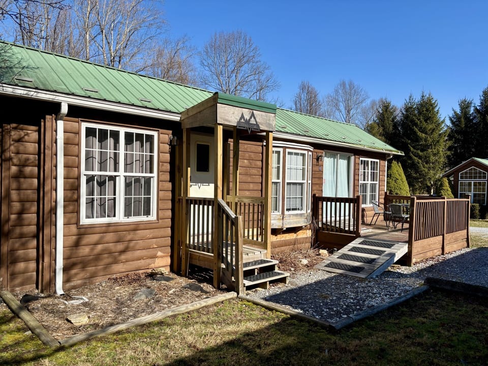 Cozy Cabin Perfect for 2