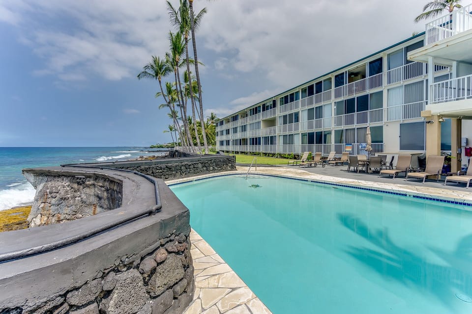Pool and lounge area