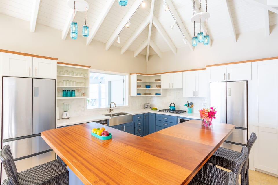 beautiful fully equipped kitchen with double fridges and dishwasher
