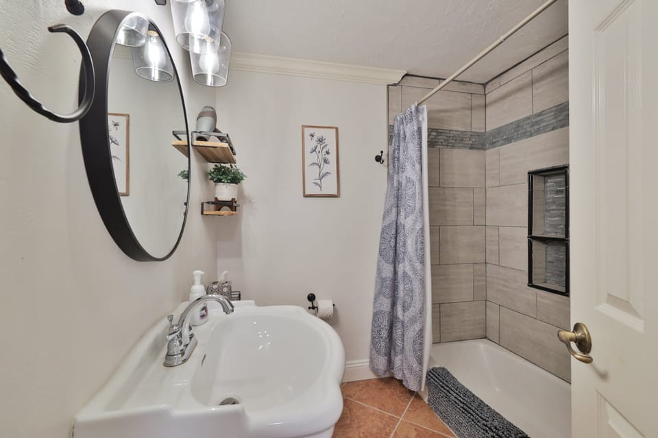 8136thAvenue-24