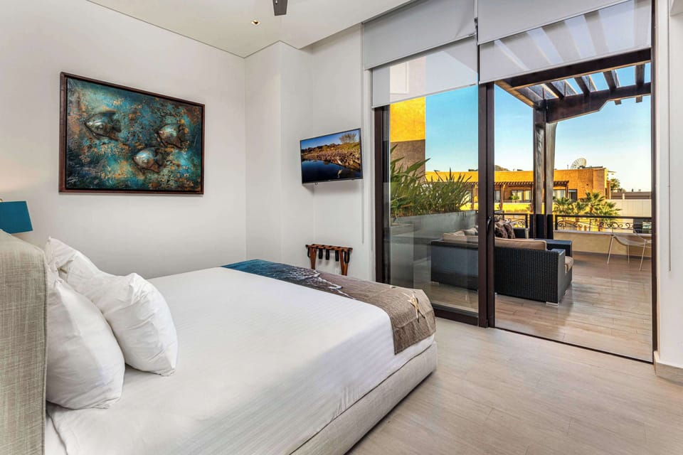 Master Bedroom opens to Terrace