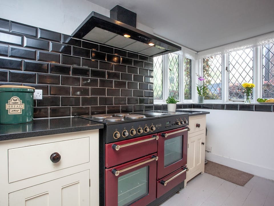 Kitchen | Thatched Cottage, Kingsteignton, near Newton Abbot