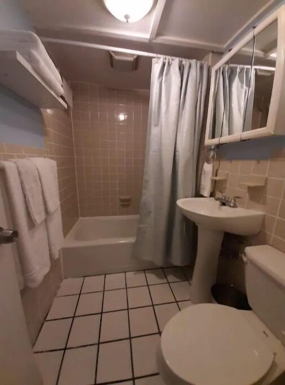 Bathroom with tub