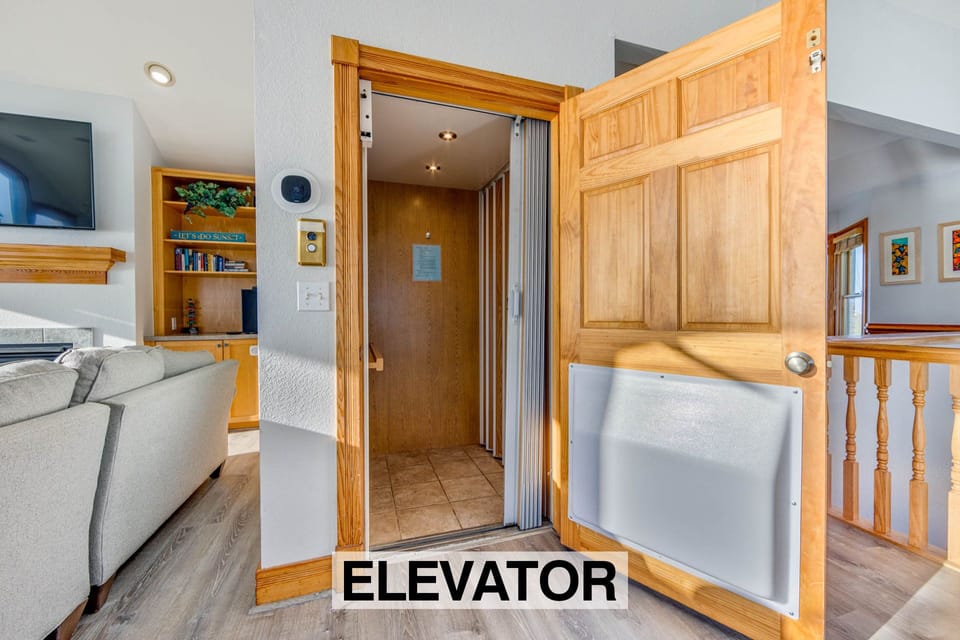 Surf-Or-Sound-Realty-934-Privasea-Beach-Elevator