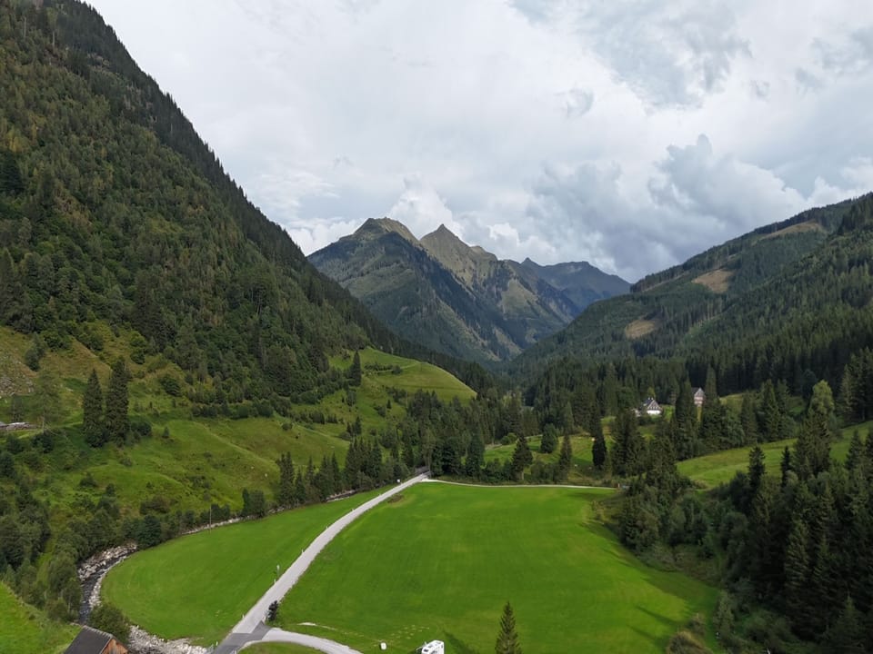 Surroundings [summer] (1-5 km)