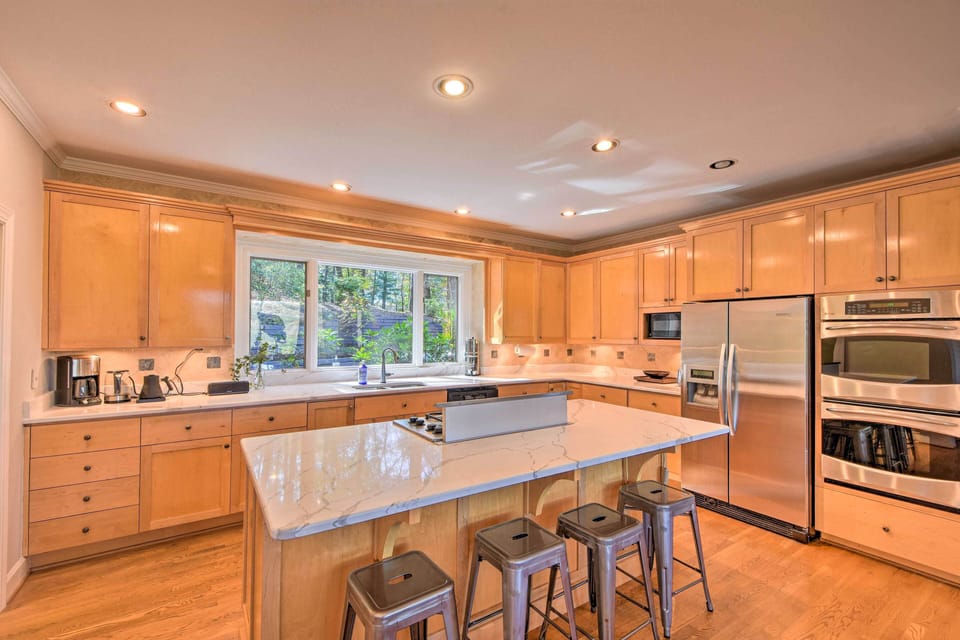 Kitchen | Main Level | Double Ovens | Cooking Basics