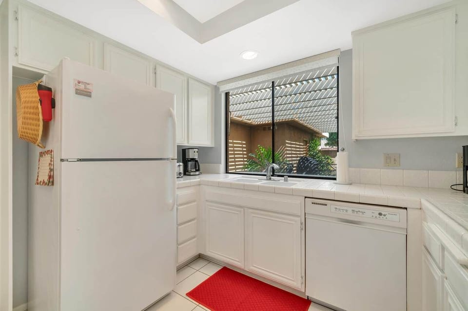 Kitchen with overhead fan