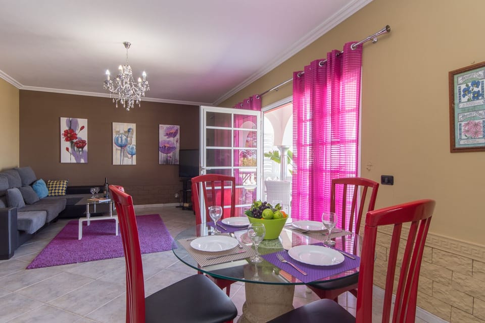 2 bedroom villa living area