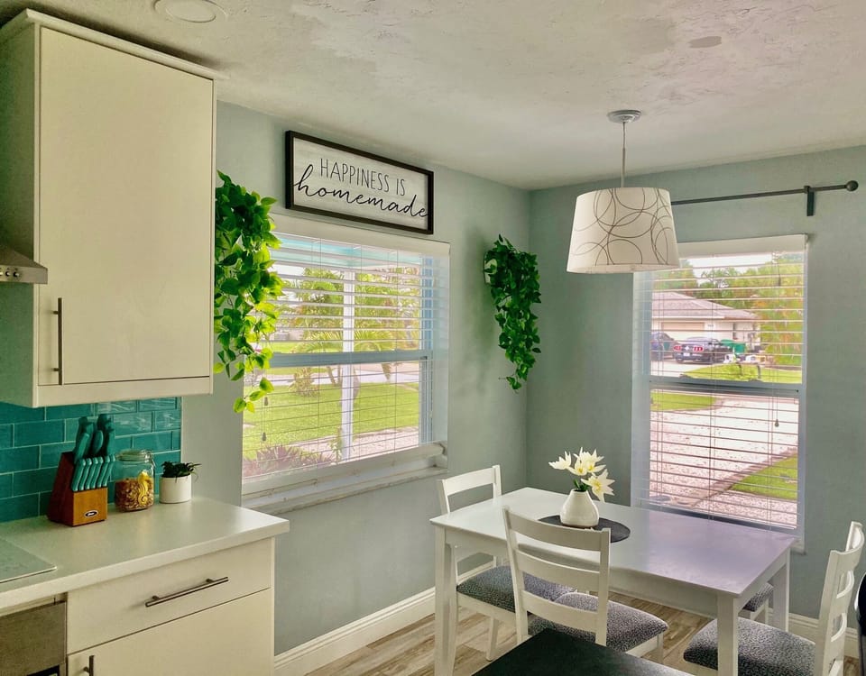 Dining nook