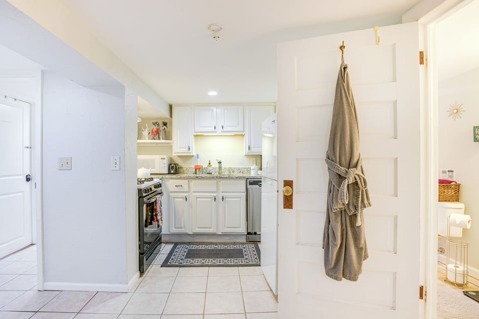 Kitchen | Cooking Basics | Keurig Coffee Maker | Toaster