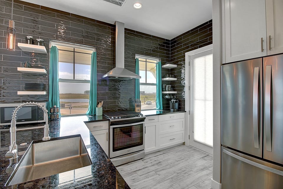 Kitchen, 2nd Floor