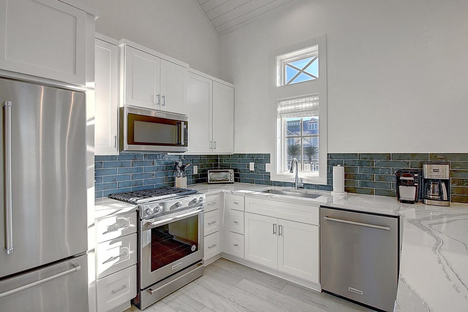 2nd Floor, Kitchen