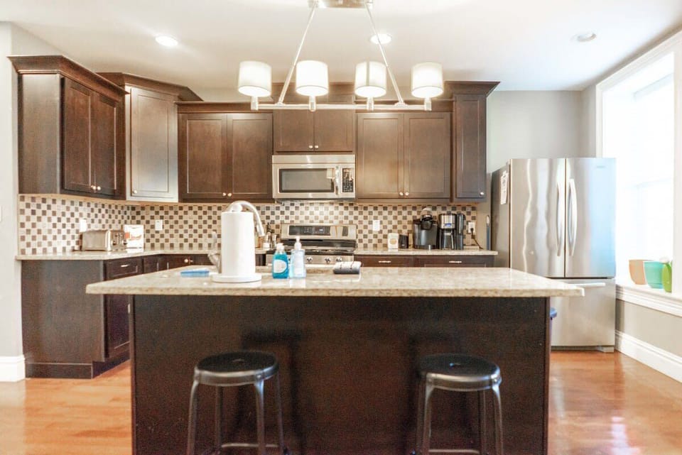 Brew up a fresh pot of coffee and sit up at the breakfast bar