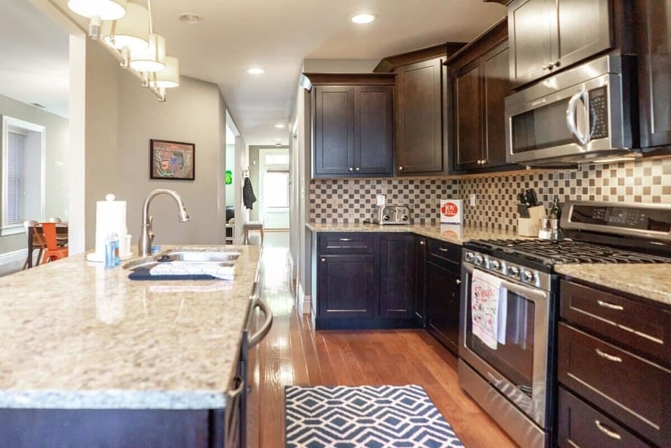 Cook up breakfast, lunch and dinner in the fully equipped chef’s kitchen