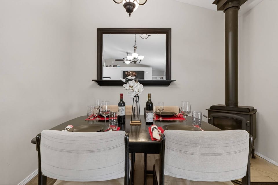 Dining Area Upper Level