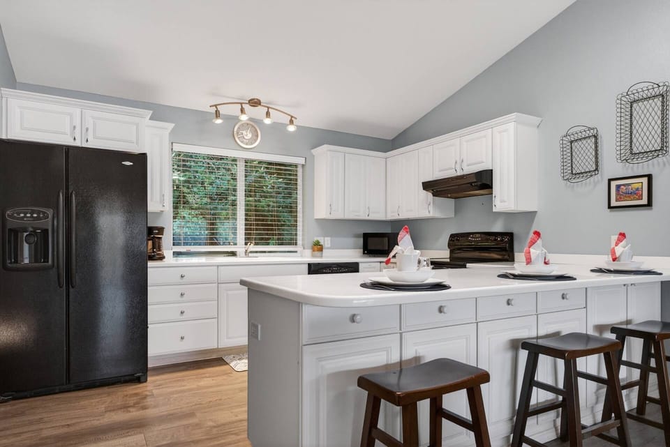 Kitchen Upper Level