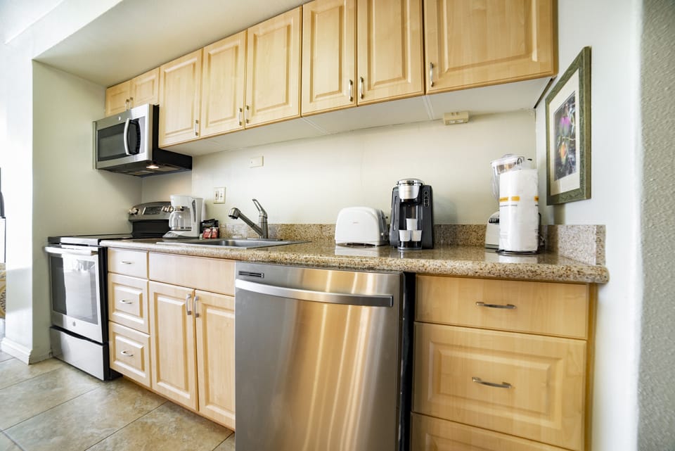 Full Kitchen