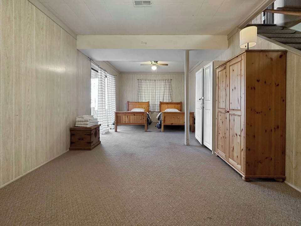 Lower Level - 2 Twin Beds
