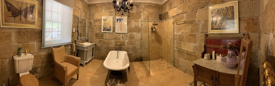 Main bathroom