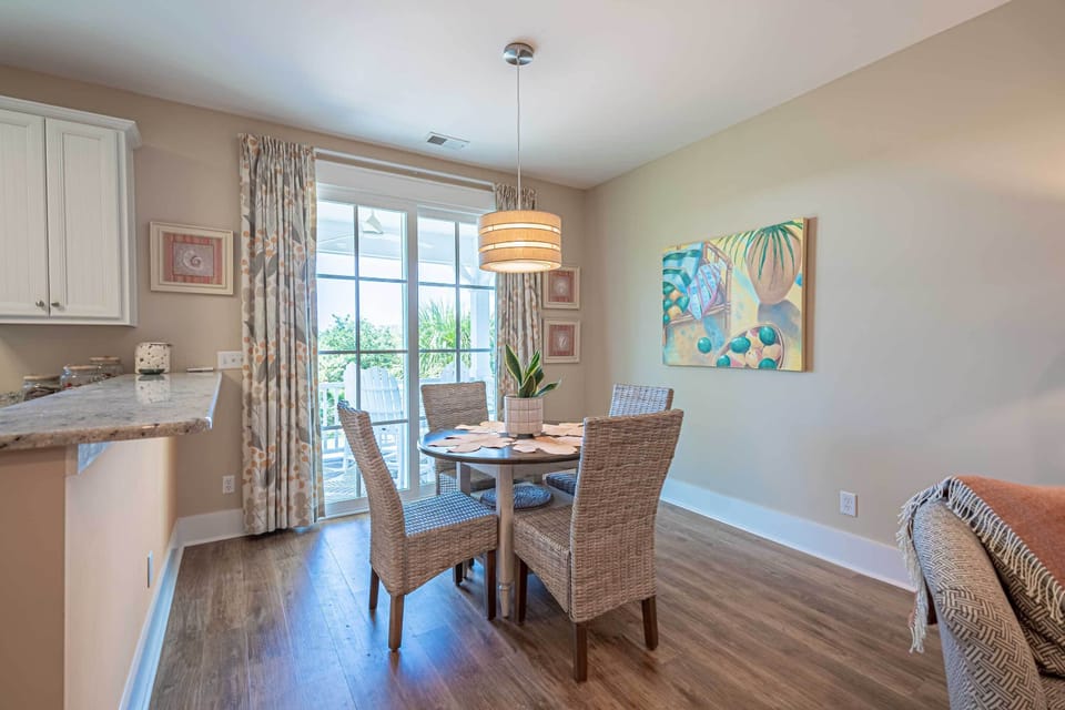 Dining Room | Dishware & Flatware