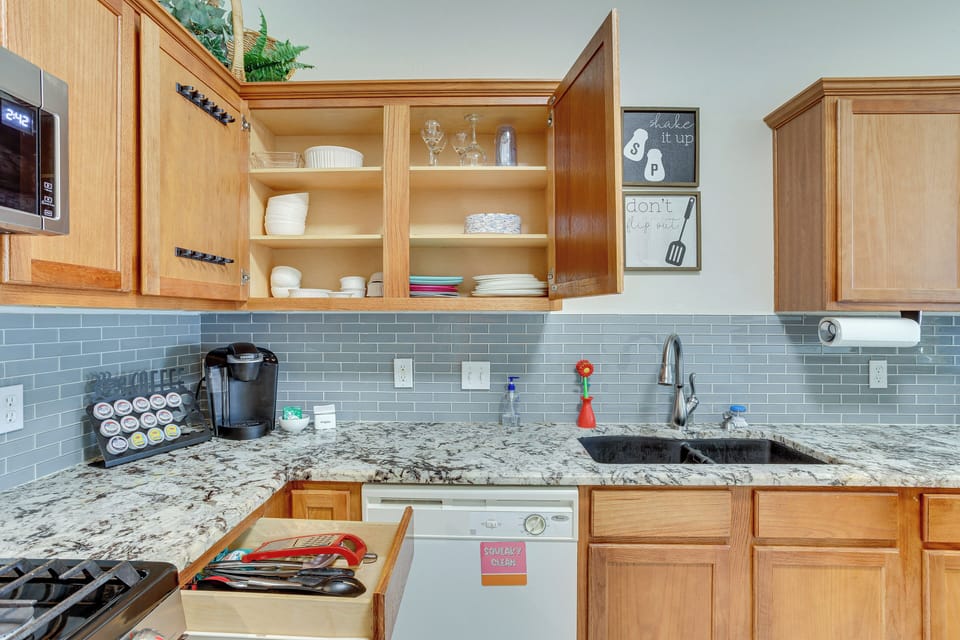 Kitchen | Dishwasher