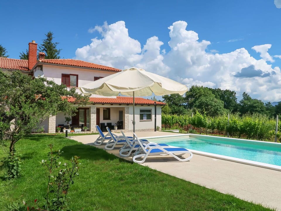 Property, House, Building, Home, Real Estate, Villa, Swimming Pool, Estate, Residential Area, Vacation