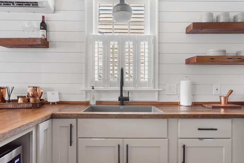 Kitchen (Fully Equipped)