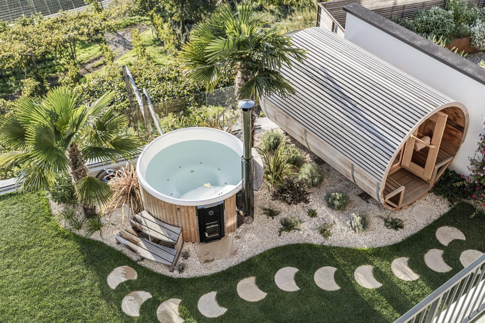 Whirlpool und Sauna von oben 