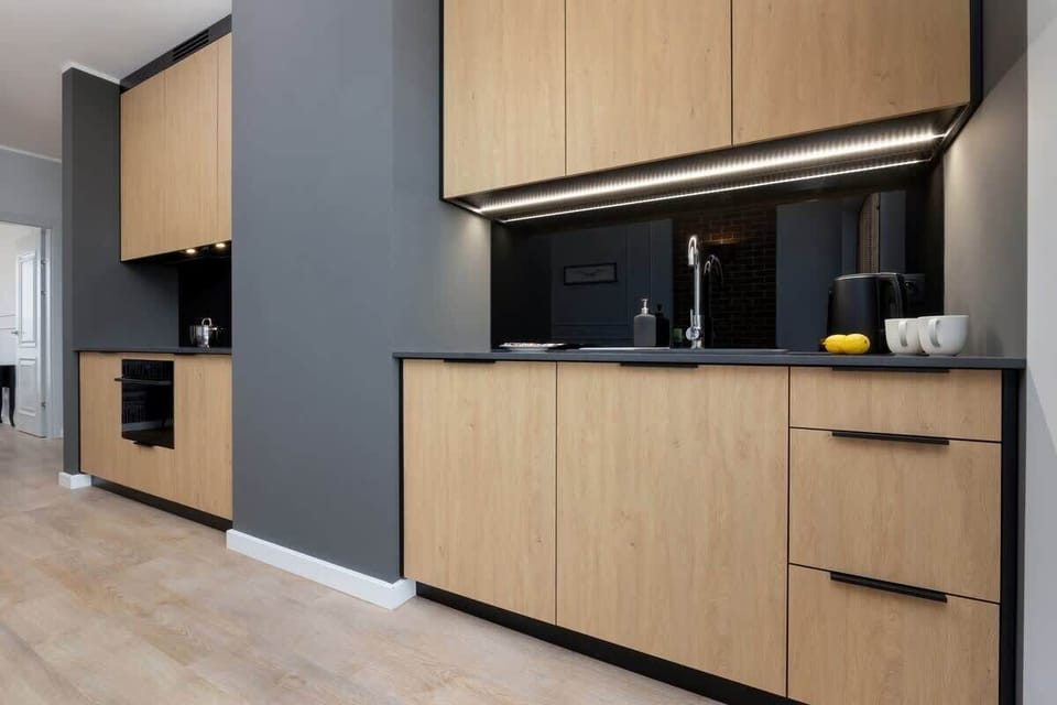 Modern, fully equipped kitchenette. 