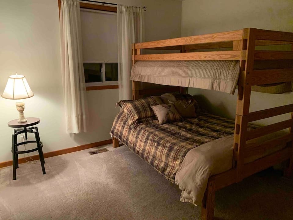 3rd bedroom with double single bunk