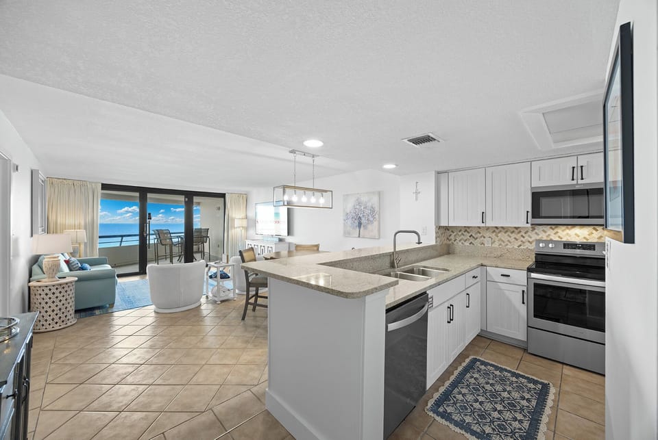 Edgewater 1500 Kitchen