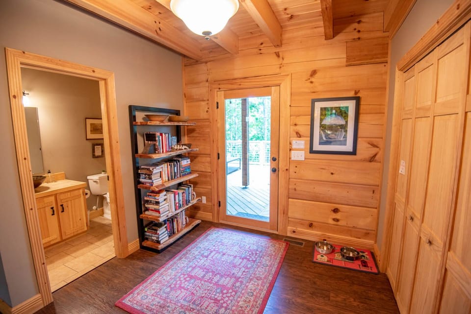 Reading nook and space for Fido...