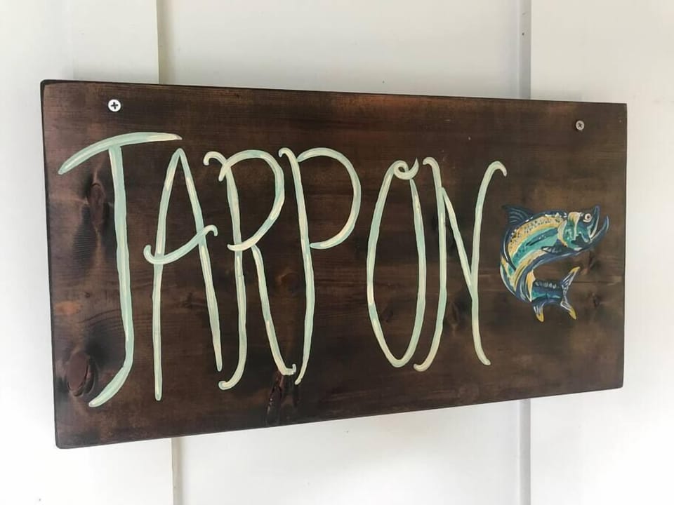 Tarpon Sign