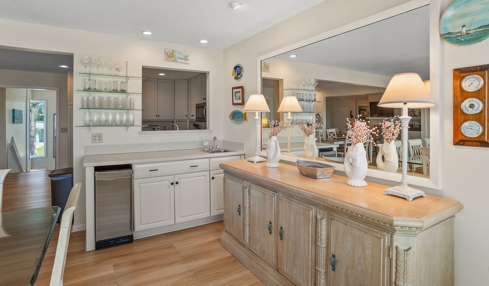 the bar area with extra ice maker.