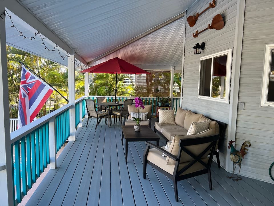 Lanai20Couch