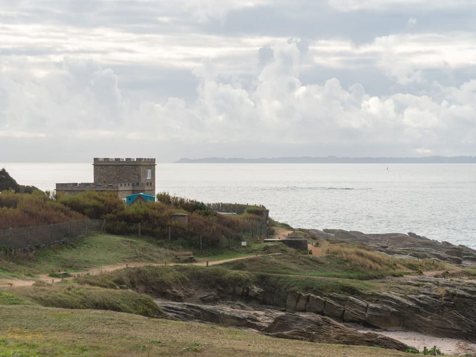 Coast, Sea, Headland, Cliff, Sky, Highland, Coastal And Oceanic Landforms, Shore, Terrain