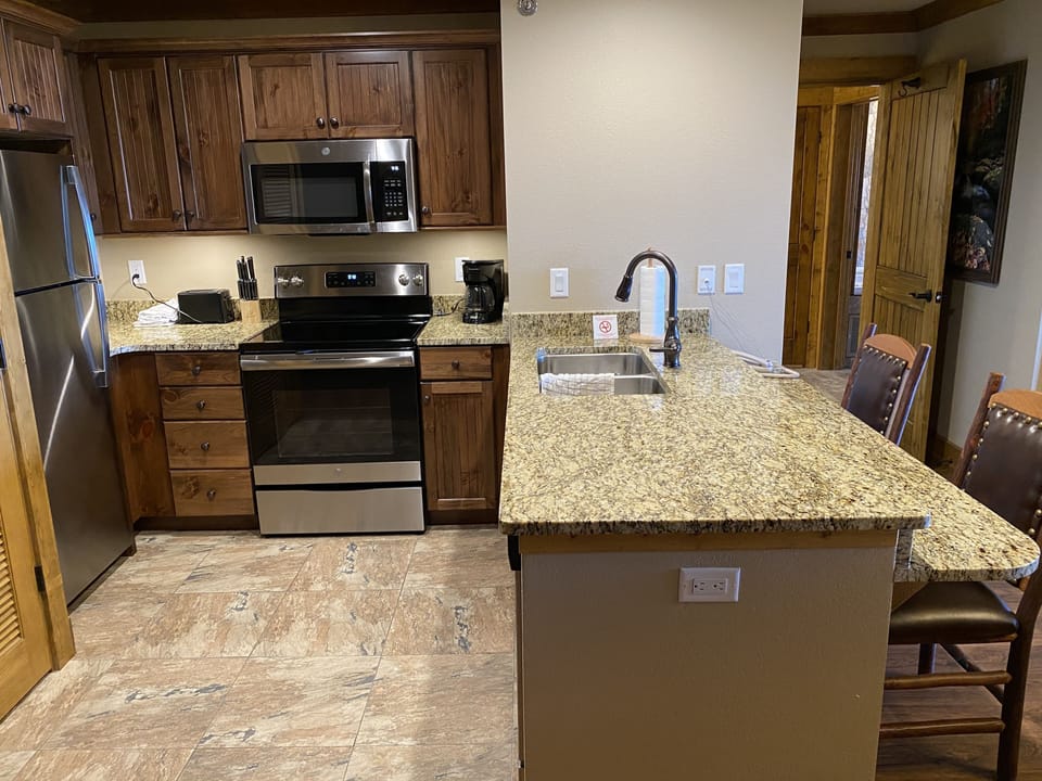 Grand Deluxe Unit - Kitchen Area