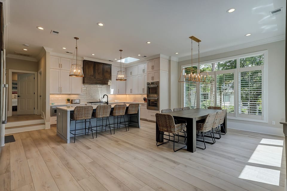 Dining/Kitchen