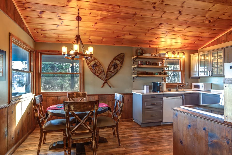 Eat in Kitchen 2