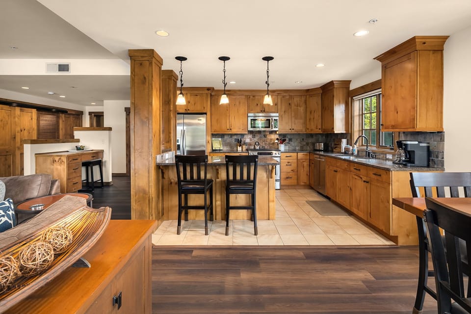 Trailhead Escape: - Seating for 2 at the kitchen bar.  Drip and Keurig coffee makers.