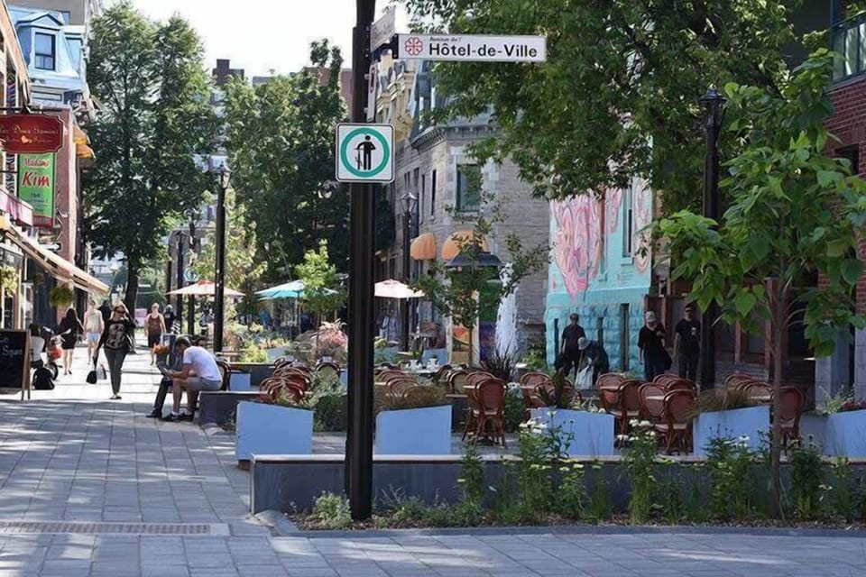 Live the buzz: Montreal's coolest district calls!